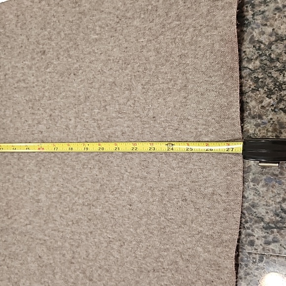 NANETTE LAPORE, SZ. XS, GRAY SWEATER WITH LONG SLEEVES WITH WHITE CUFFS. - Picture 15 of 16